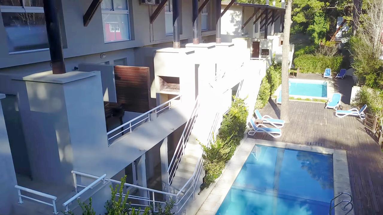 Apartahotel Cañas *