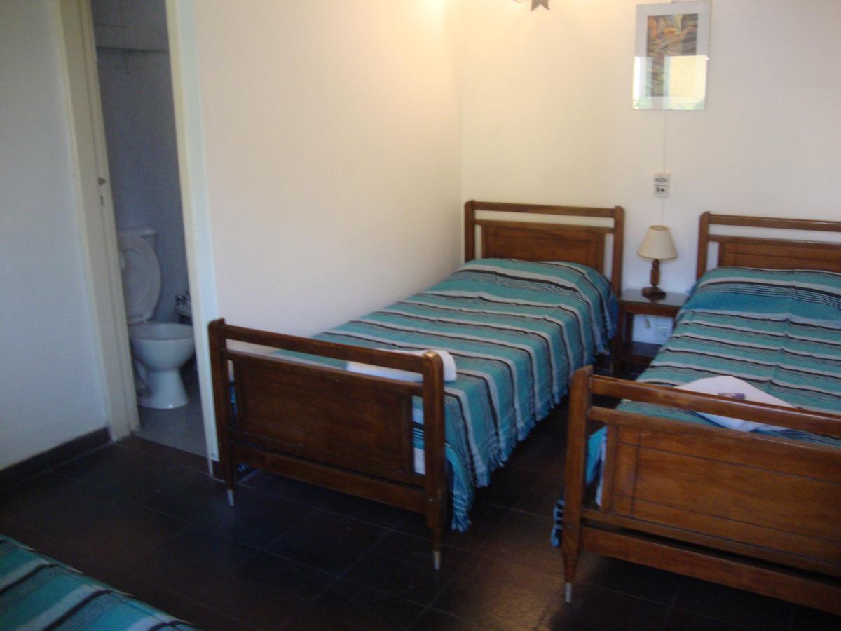 Acacia Hotel *