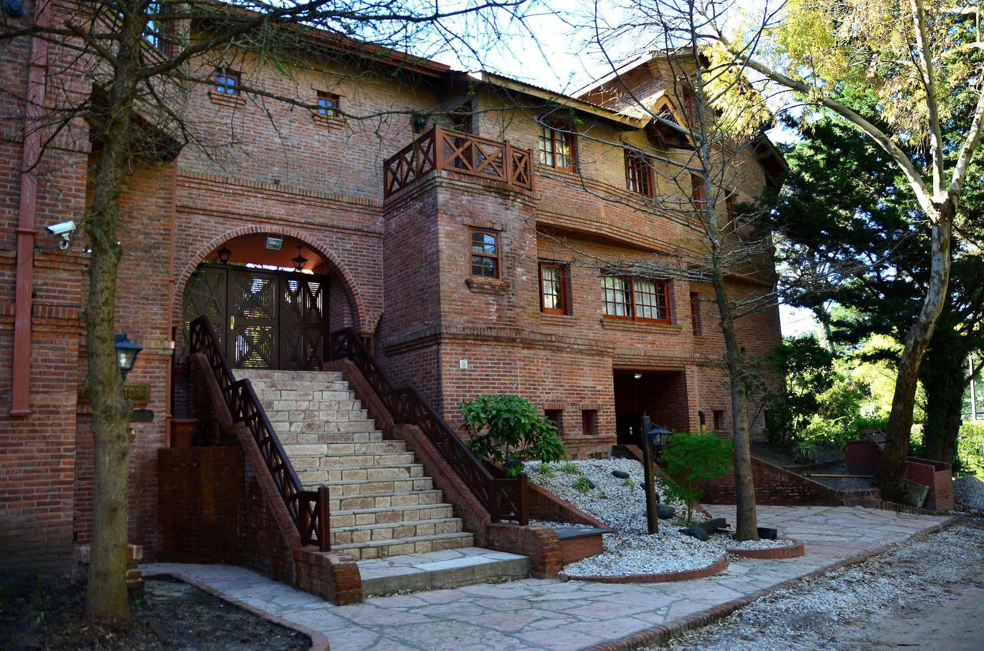 Aparthotel Dorado 3*