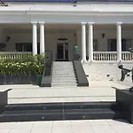 Playas Art Hotel