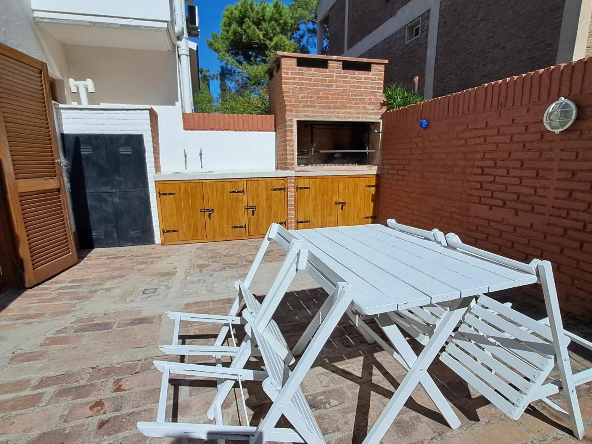 Duplex Besugo, Con Patio Y Parrilla Apartamento