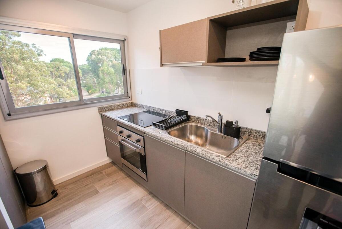 Moderno Depto Frente Al Bosque Con Cochera Incluida Apartment *