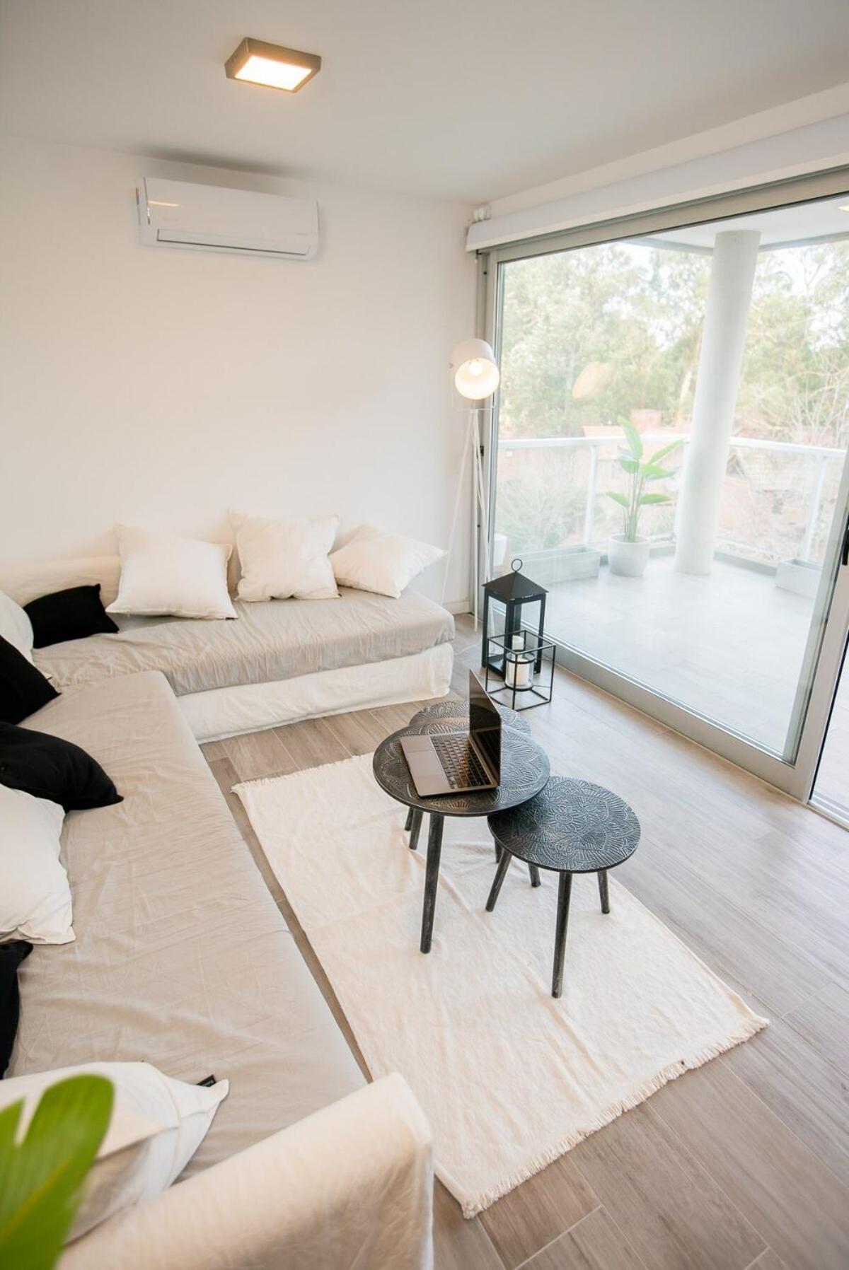 Moderno Depto Frente Al Bosque Con Cochera Incluida Apartment